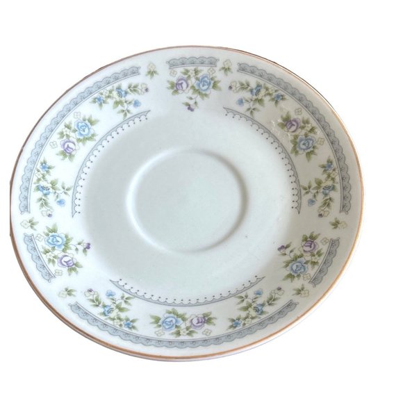Vintage China Saucer‎ - Floral Design in White, Pink, & Blue - 6 Inches Round - Picture 1 of 5